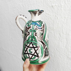 Cruche en céramique...