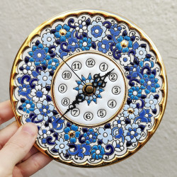 L'horloge "Arte" - 17cm. -
