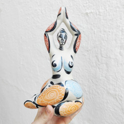 Pieza "Yoga" - 24 cm. -