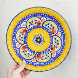 Plate "Bezo" curly - 28 cm. -