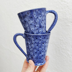 Set de deux mugs - 10,5 cm.