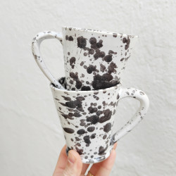 Set of two mugs - 10.5cm.