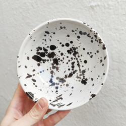 Set of 3 Bowls in 15cm.