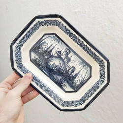 Ceramic tray - 25 cm. -