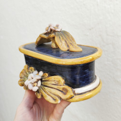 Ceramic box "Rama" - 18cm. -