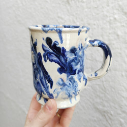 Mug en céramique - 12 cm. -